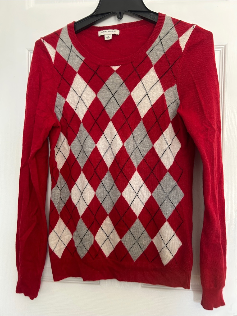 Banana Republic Red Argyle Scoopneck Sweater with Gray and Cream Diamonds